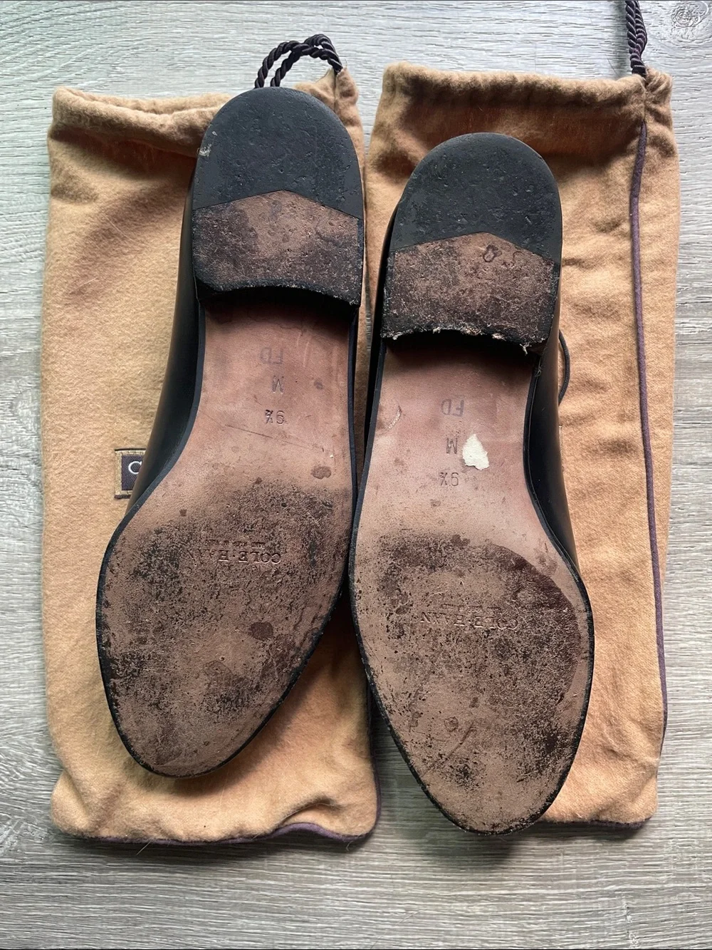 Cole Haan Black Leather Derby Oxfords with Burgundy Lining